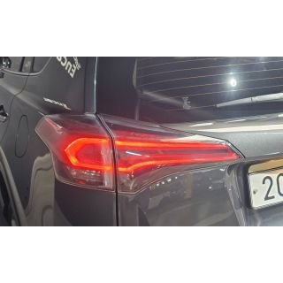 477047