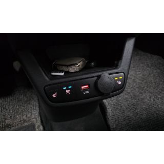 637138