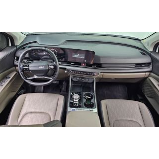 979702
