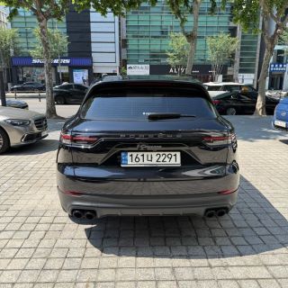 577966