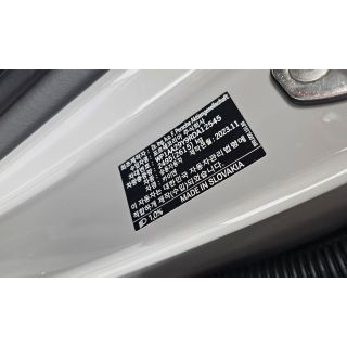 922383
