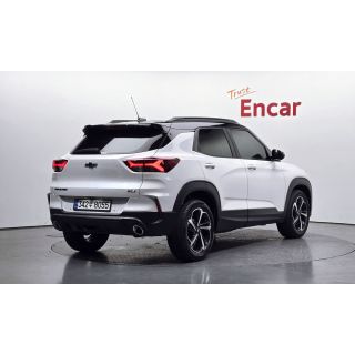 527205