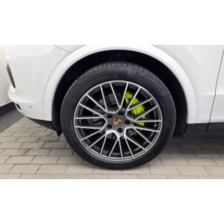 683521
