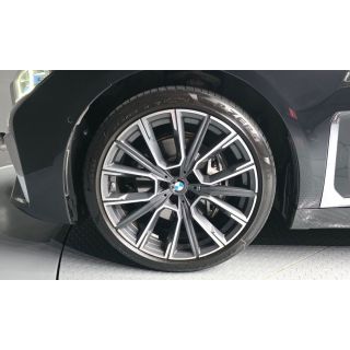 808501
