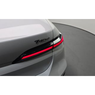 218618