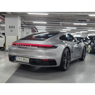 318724