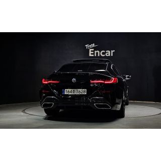 549443