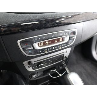 585809