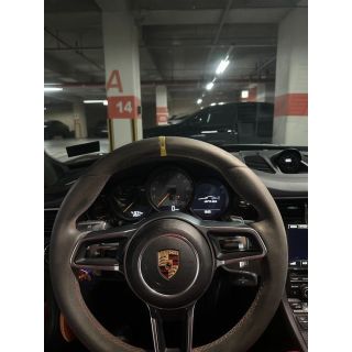 565577