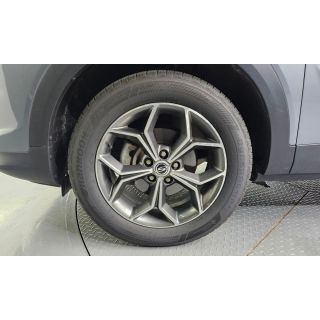 983636