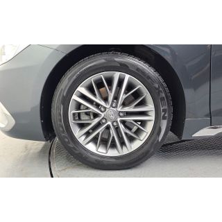991372