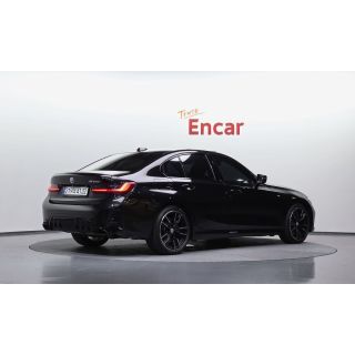 897934