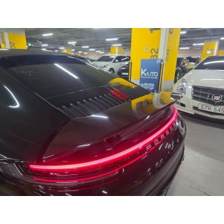 589323