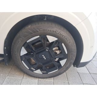 126894