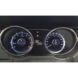 554697