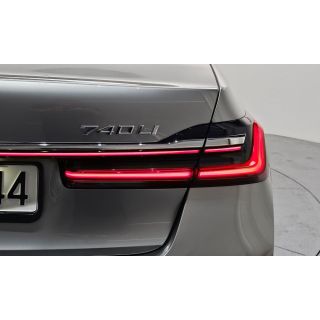 930885