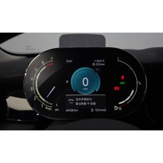 113122