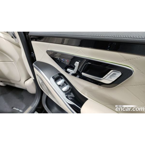 271437