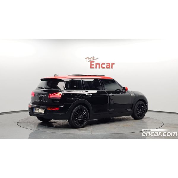 711589