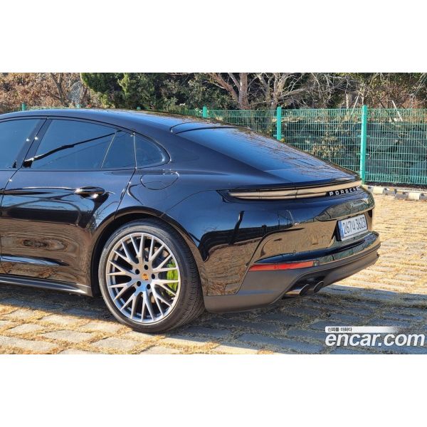 521070