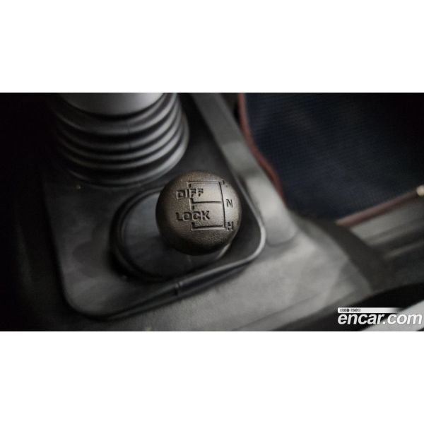 915517