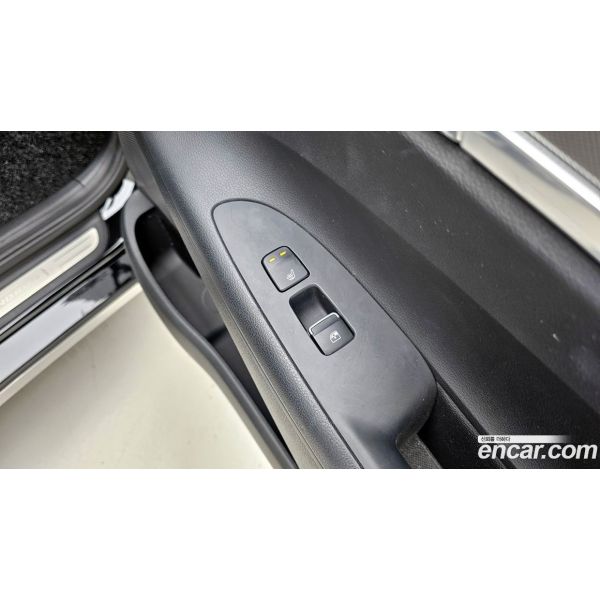 576451