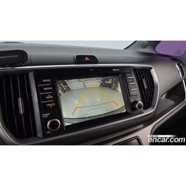 937643