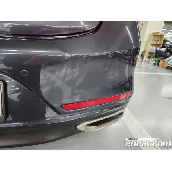 227562
