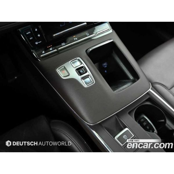 983934