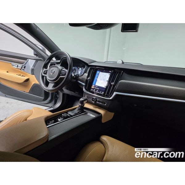 351924