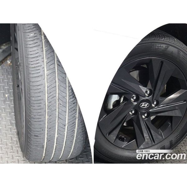 819511
