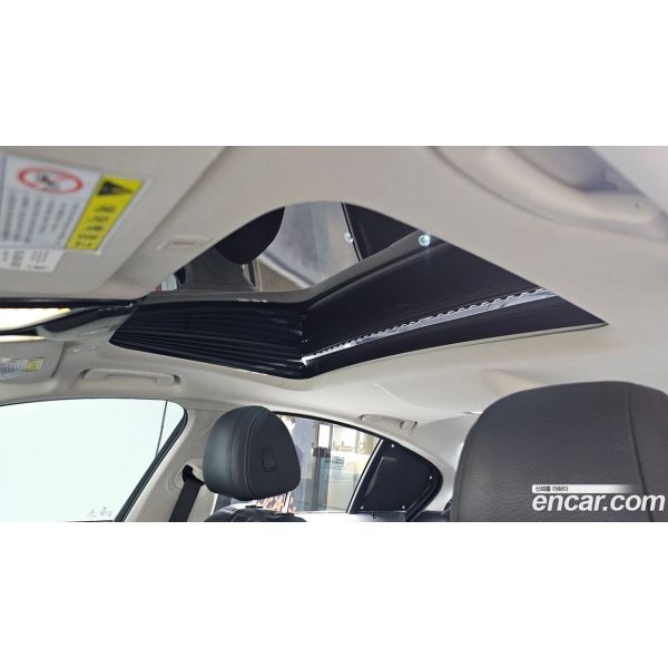 875882