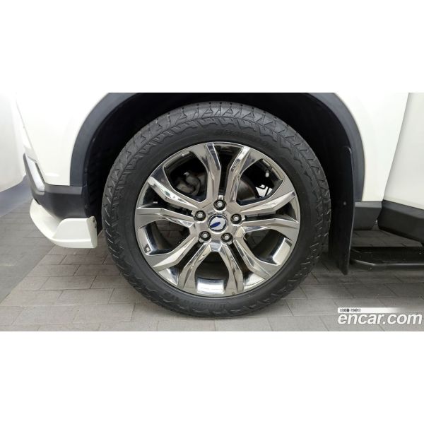 570112