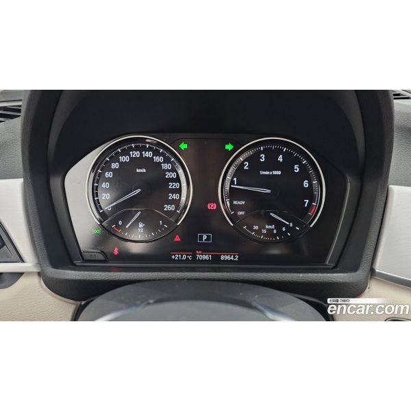 757877