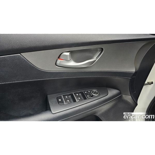 243878