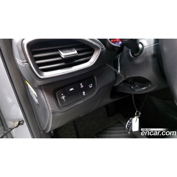560636