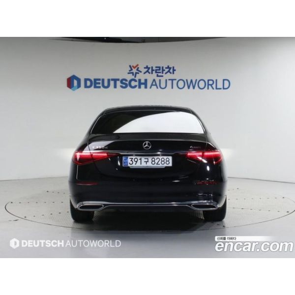 903742