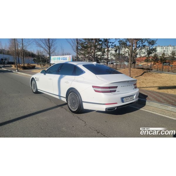 994748