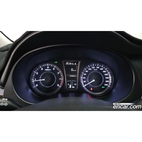 922818