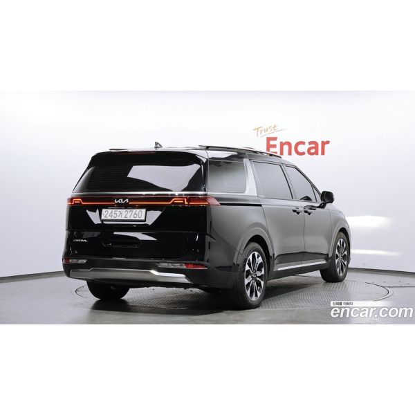 878518
