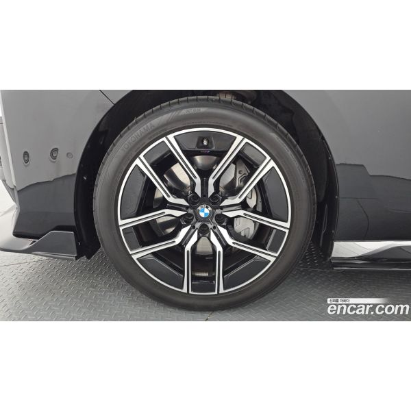 573904