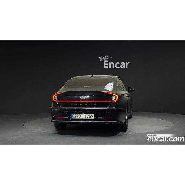 458025