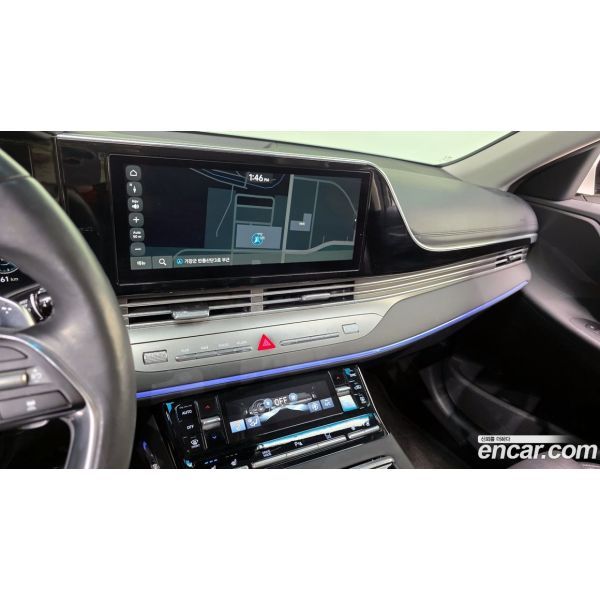 823070