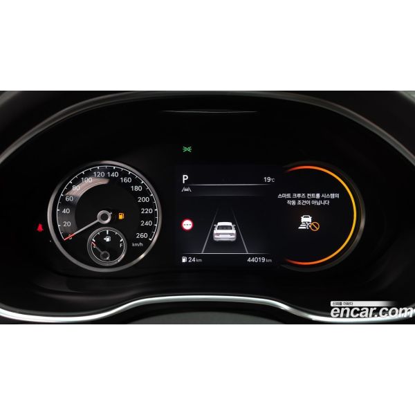 877767
