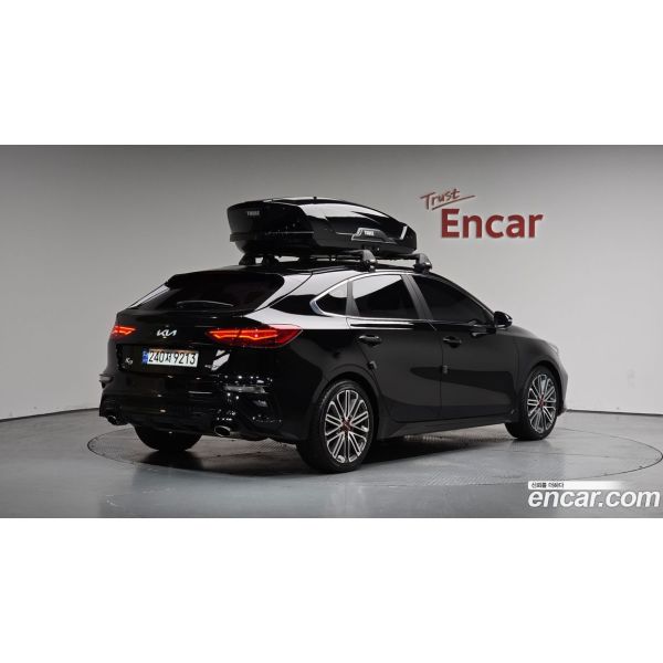 396943