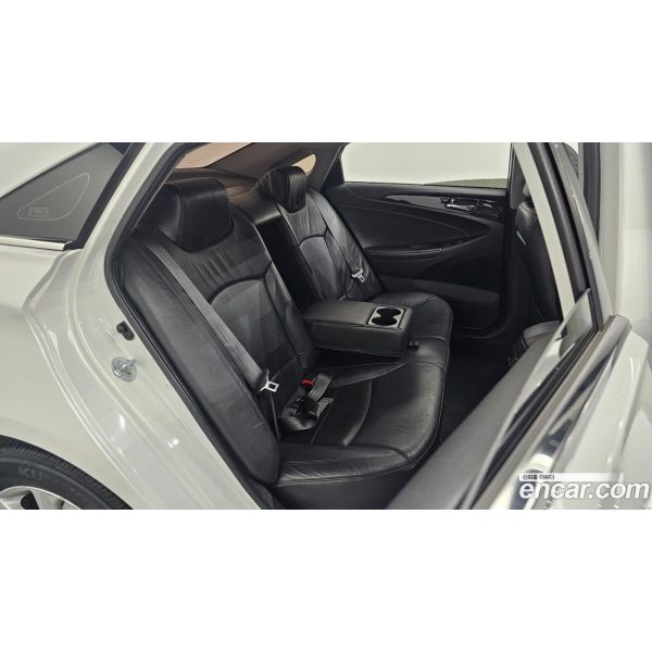 860609