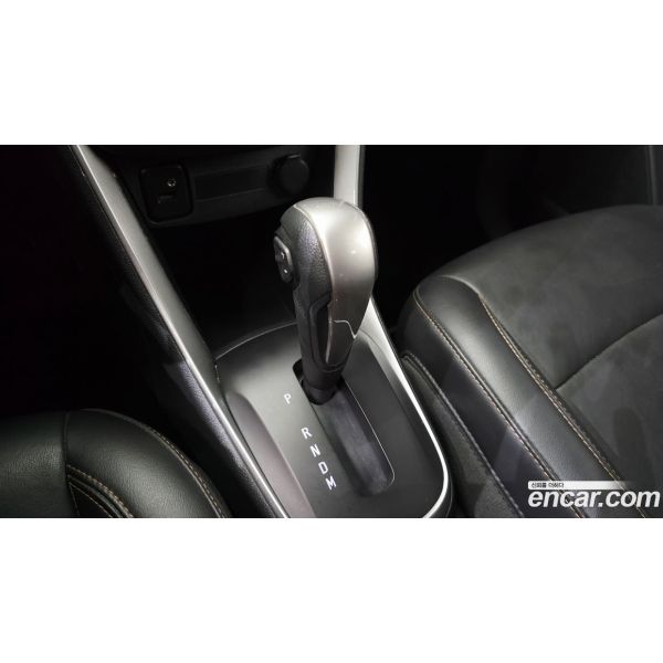 565377