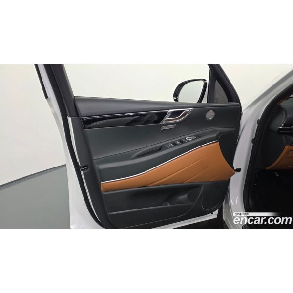 912058