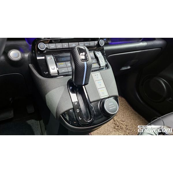 686797