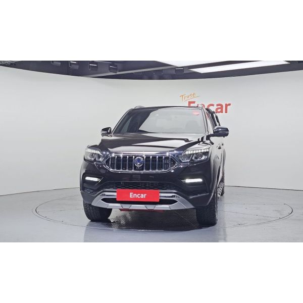 562467